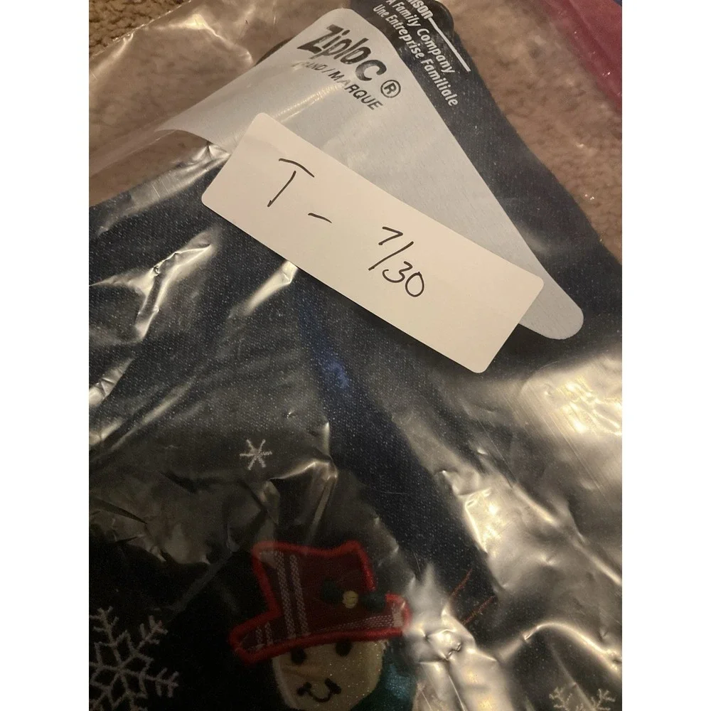 Kim Roger's Christmas Hobo Purse Embroidered Snowmen‎
